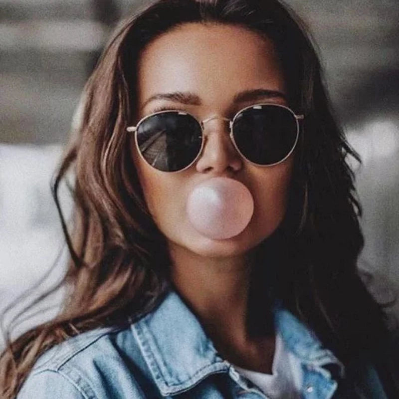 Lunettes de soleil rondes en métal pour femme, de marque vintage, pour voyage, style classique, pour femme, tendance rétro