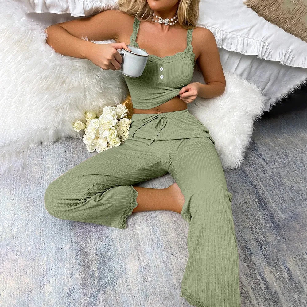 Ensemble Pyjama Femme 2 Pièces – Caraco Dentelle & Pantalon Slim Confortable