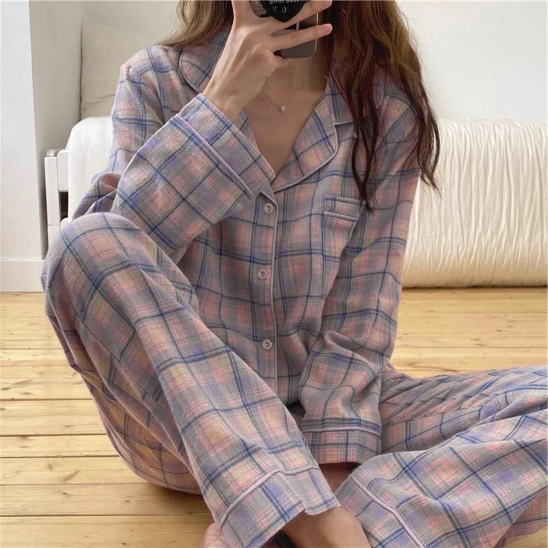 Ensemble de pyjama et tenue d'intérieur pour femme, nouvelle collection printemps-automne. Ensemble de pyjama d'intérieur décontracté et simple pour étudiantes, pouvant être porté à l'extérieur. Ensemble de pyjama cardigan et tenue d'intérieur.
