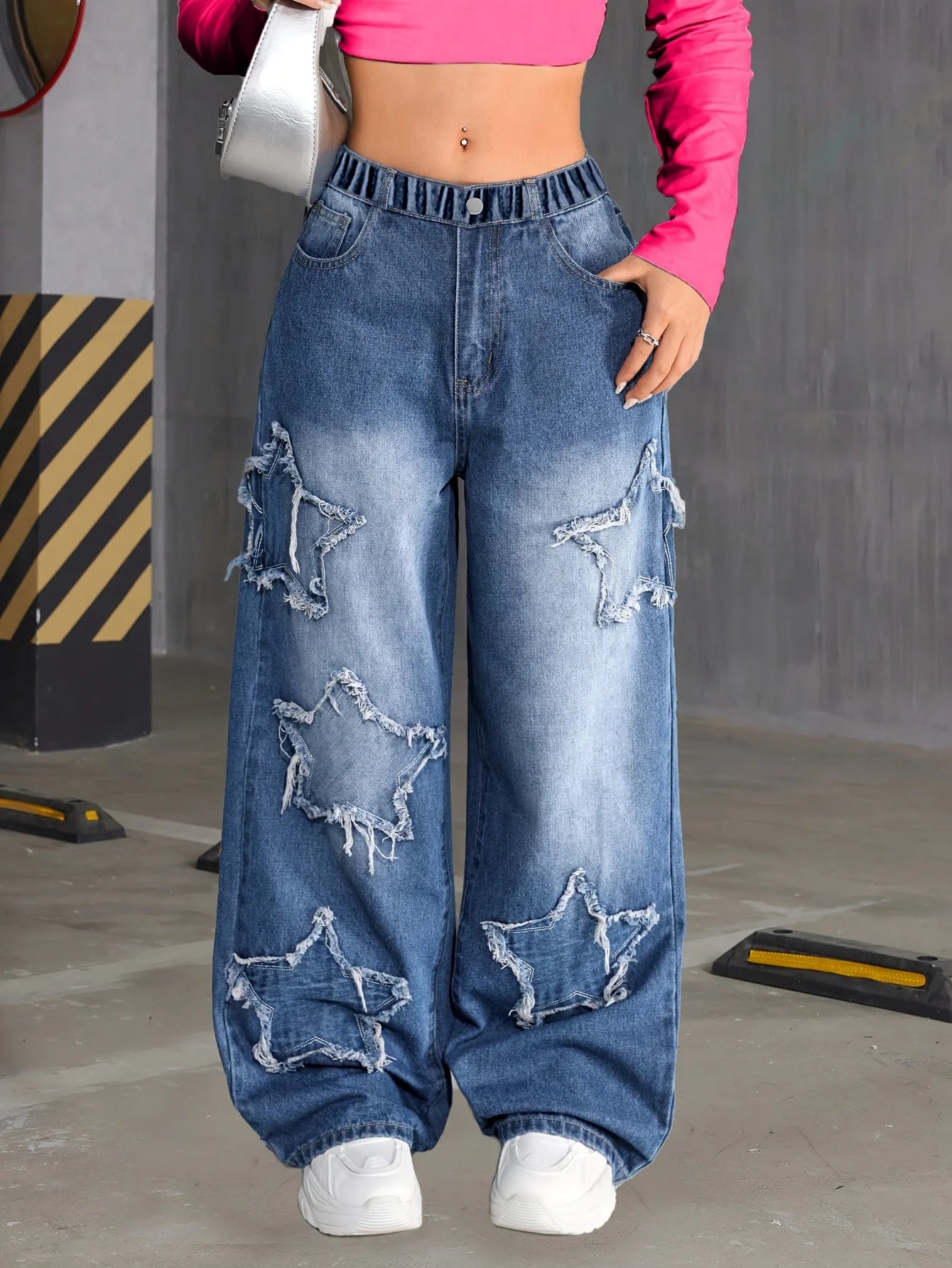 Girl's Y2K new five-star patch trendy straight-leg jeans, elastic waist, comfortable fabric, suitable for all seasons to wear.