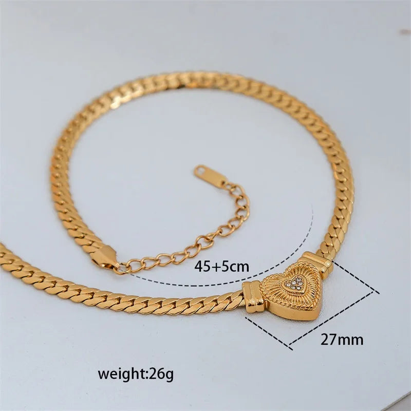 Heart-Shaped Rhinestone Choker Necklace – Waterproof Stainless Steel | GANEMLY