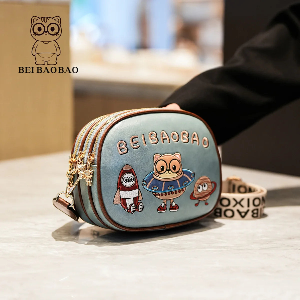 Sac Bandoulière Cuir Femme - Élégant & Compact