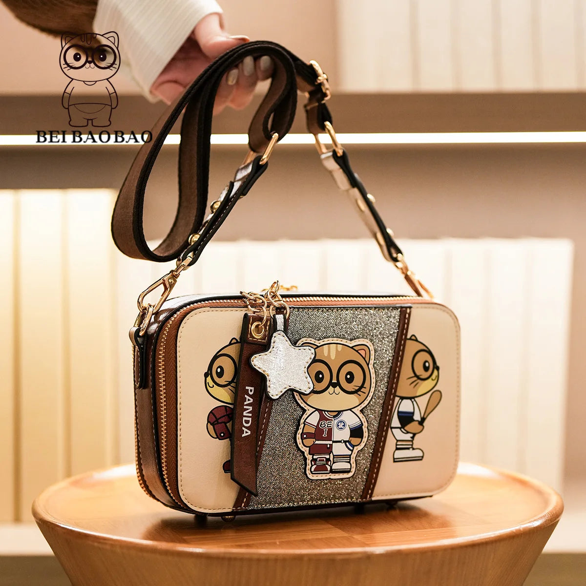 Sac Bandoulière Cuir Femme - Élégant & Compact