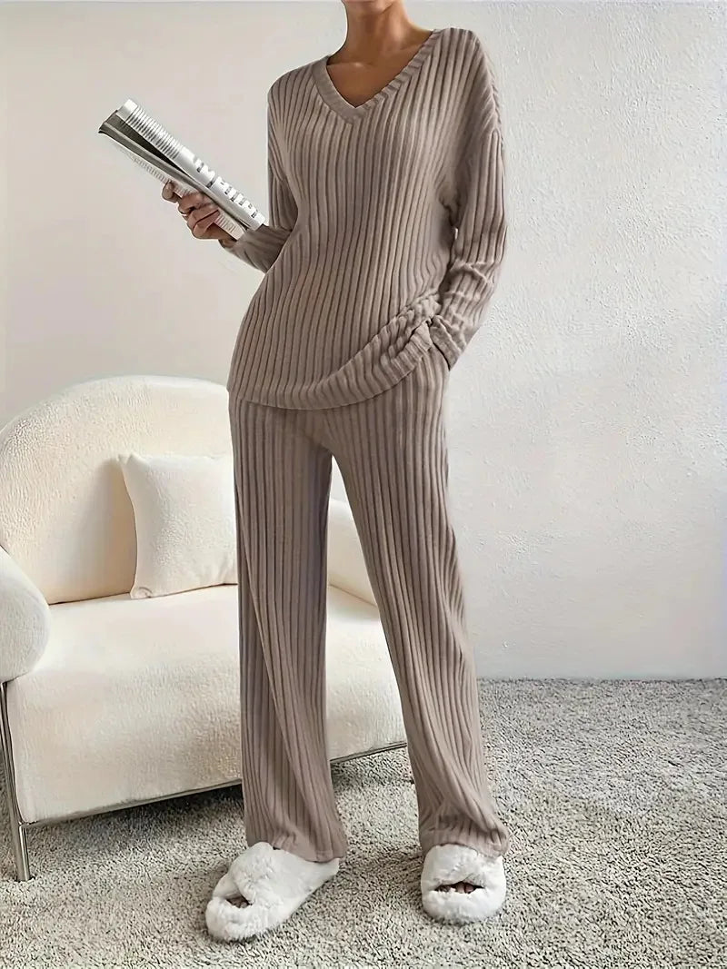 Ensemble loungewear femme – Pull côtelé à col en V et pantalon décontracté à jambe droite
