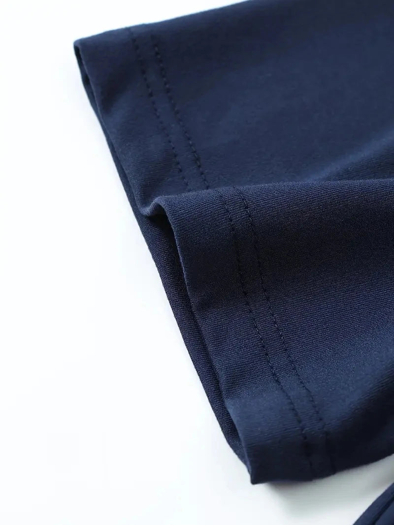 T-shirt homme 100% coton pur, coupe ample et décontractée, imprimé abeille, col rond, manches courtes.