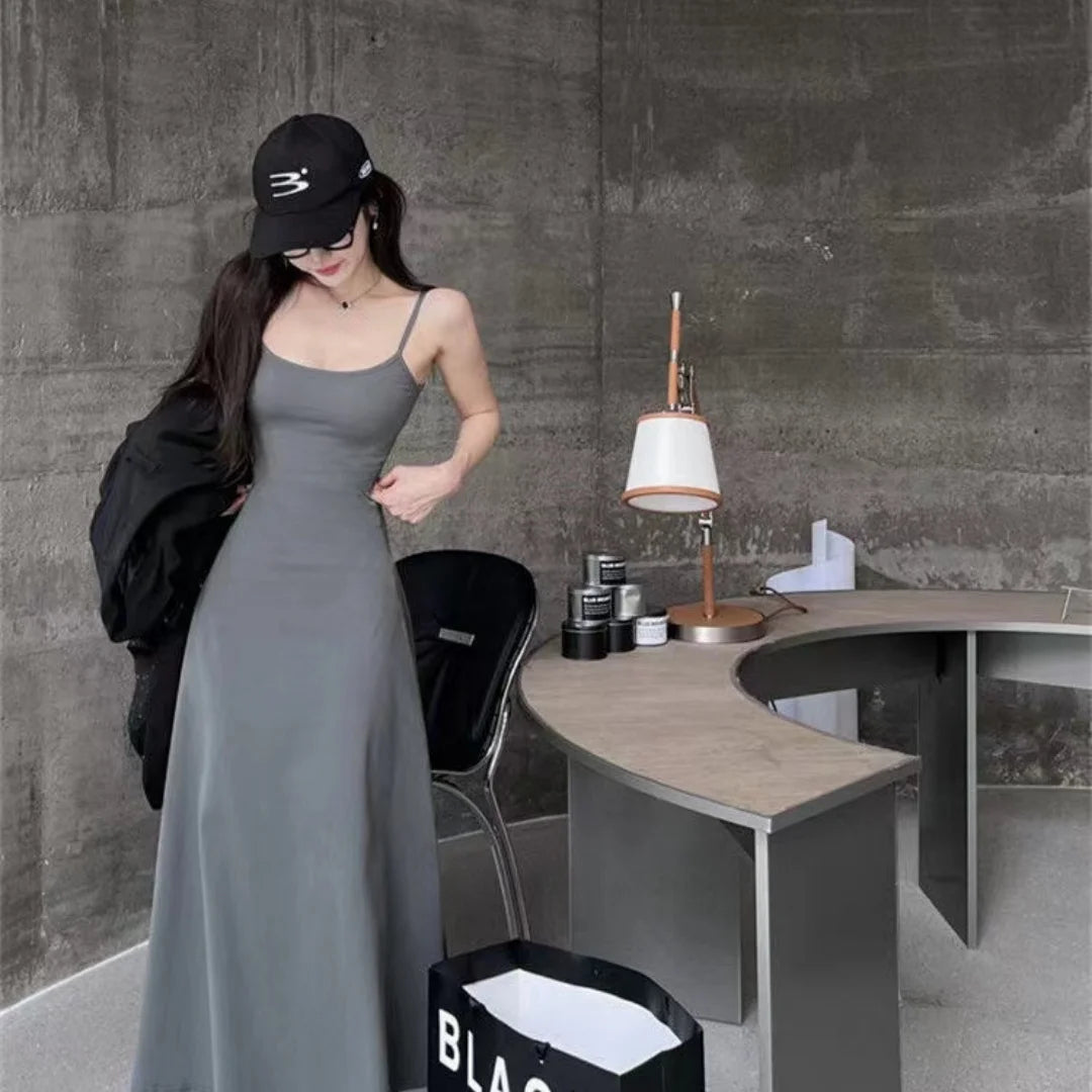 Robe longue dos nu à fines bretelles pour femme – Coupe ajustée sexy