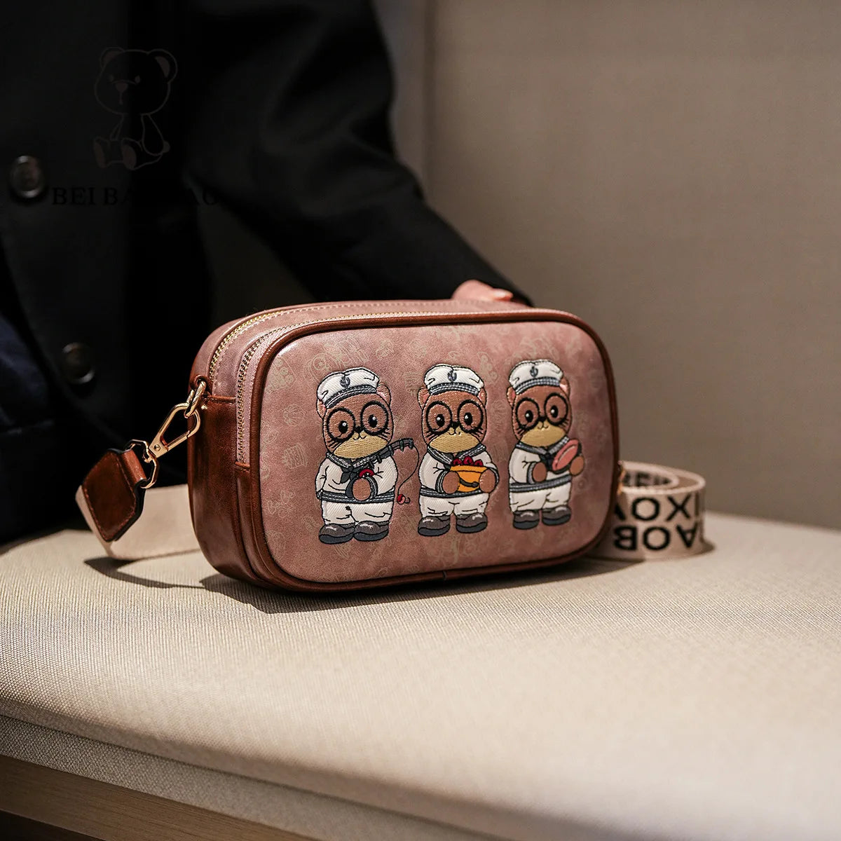 Sac Bandoulière Cuir Femme - Élégant & Compact