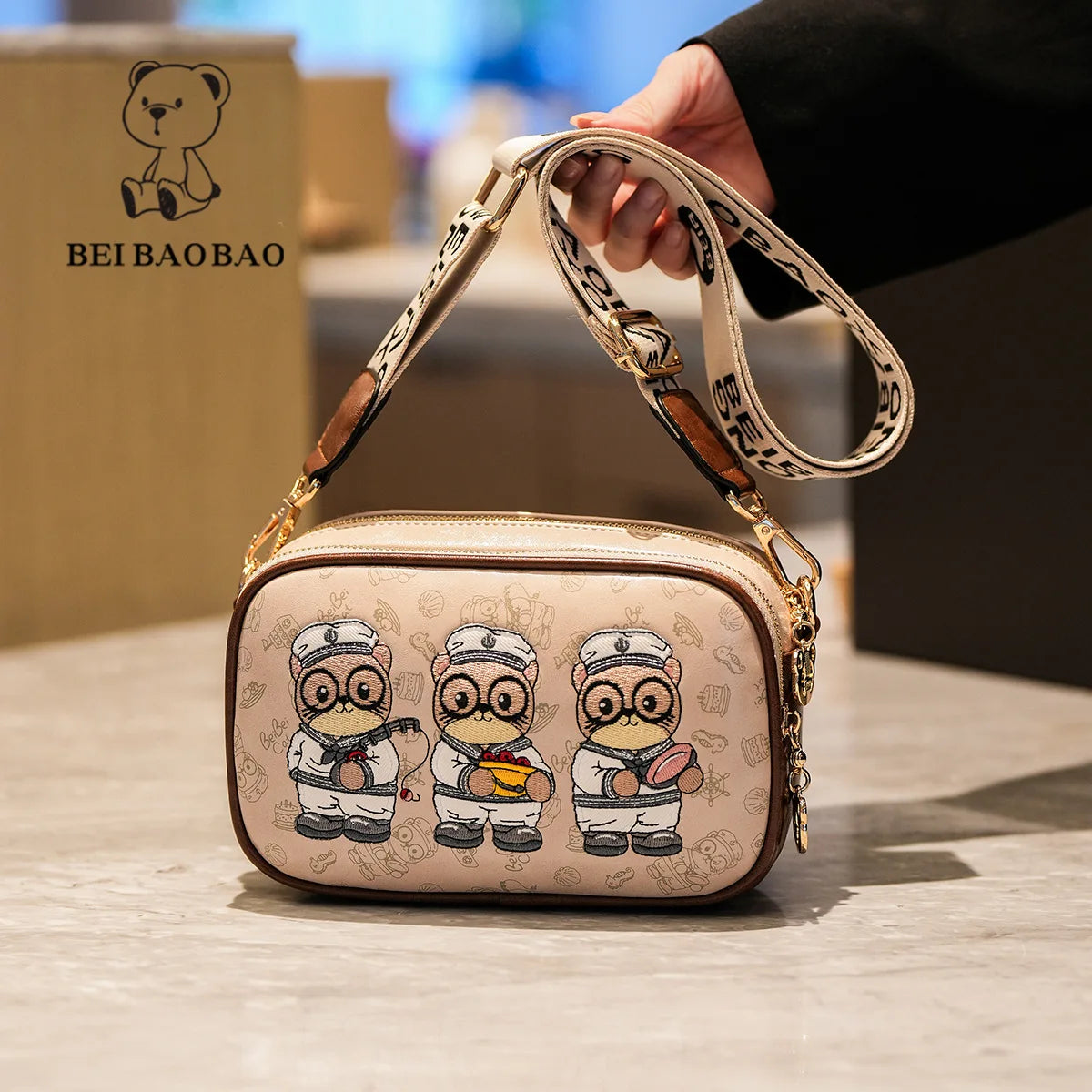 Sac Bandoulière Cuir Femme - Élégant & Compact