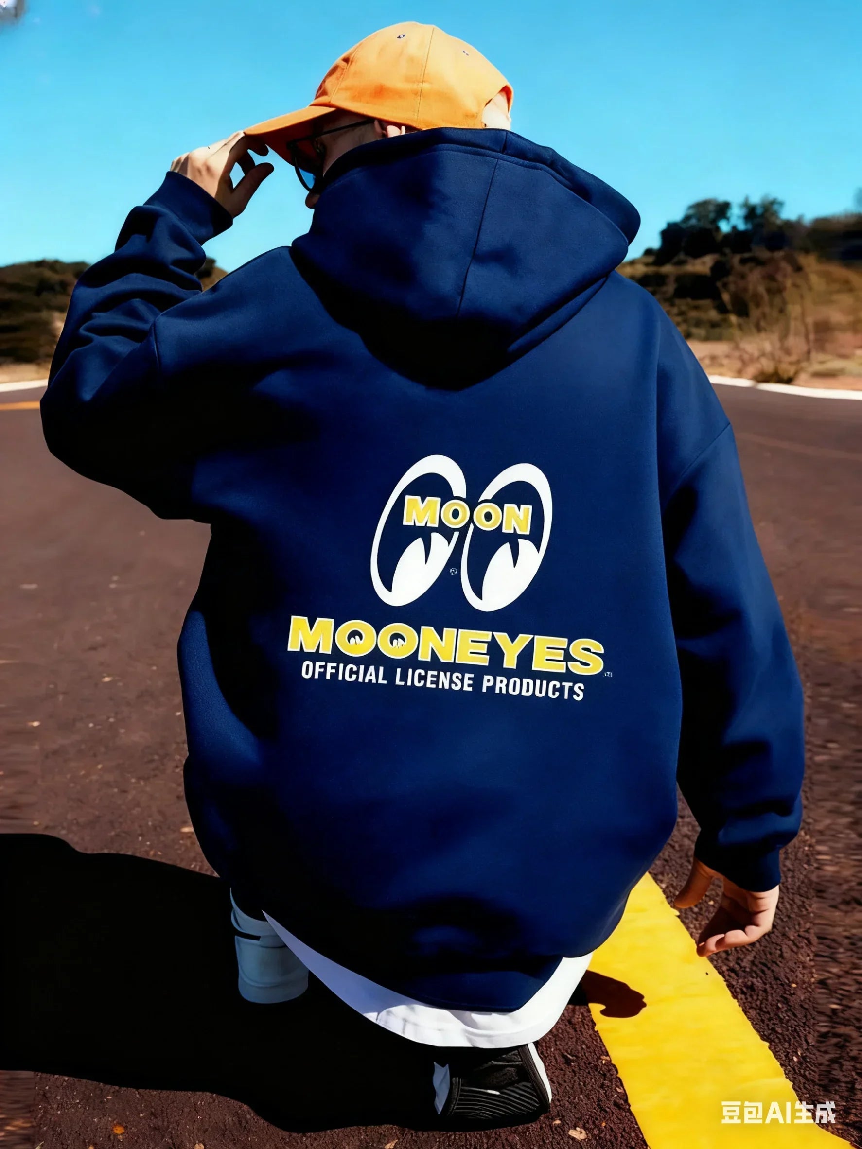 2026 model with the "MOON EYES" logo - black men's sports cap t-shirt - outdoor hip-hop cap men's and women's long-sleeved top